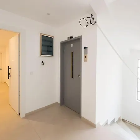 Stylish Comfort Apt In Athens Centre Exterior photo